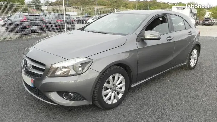 Mercedes-Benz A-Class 2014 photo 2