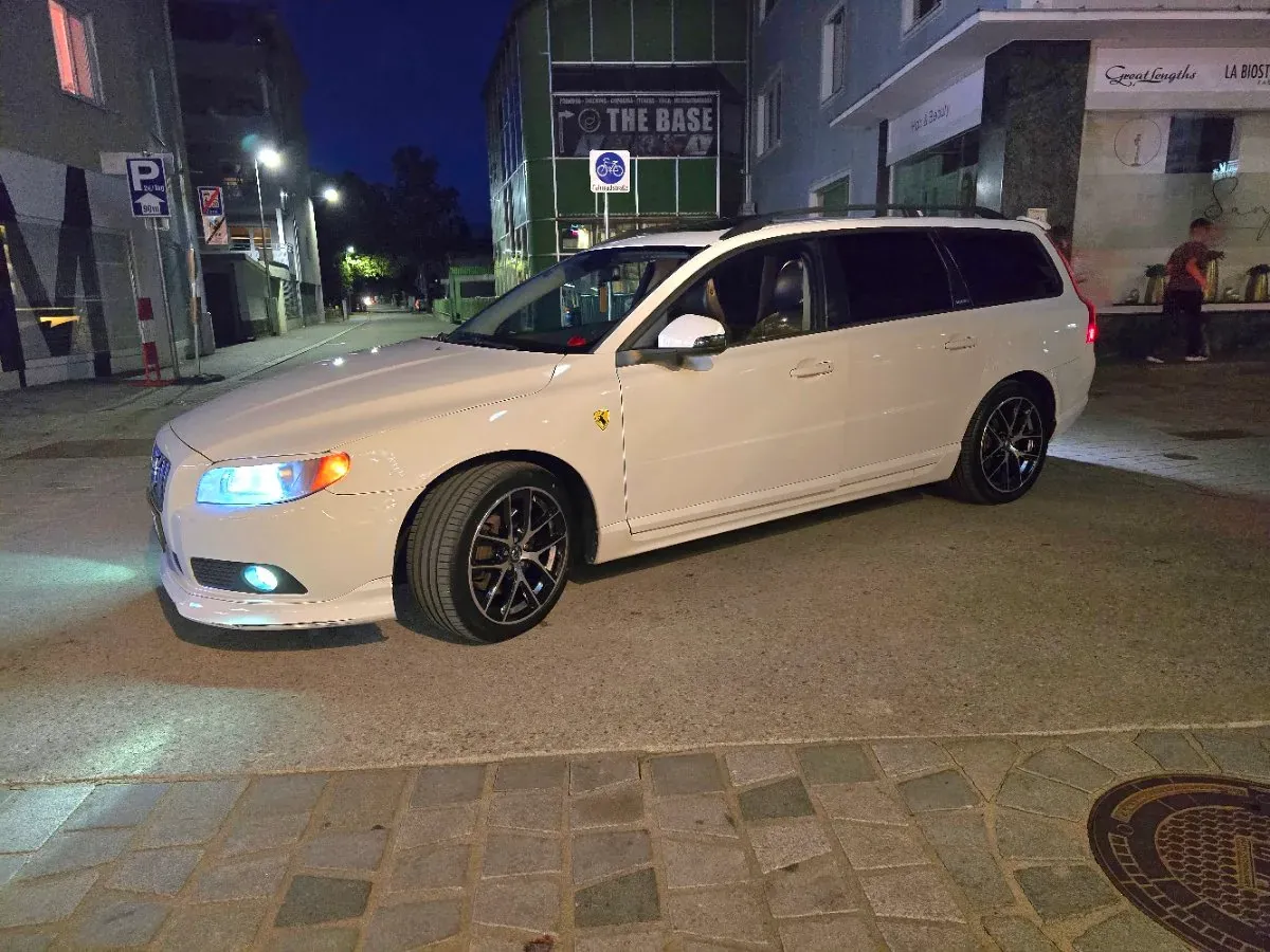Volvo V70 2007 photo 3