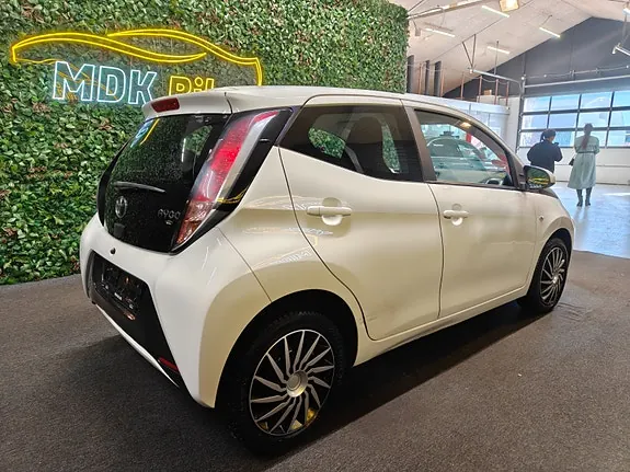 Toyota Aygo 2015 photo 4