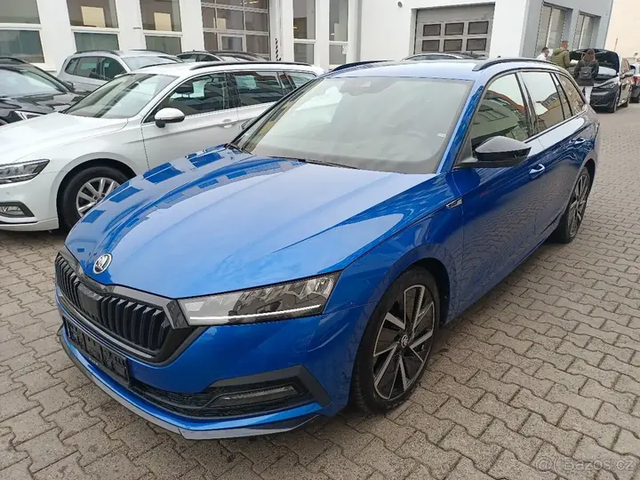 Skoda Octavia 2023 photo 3