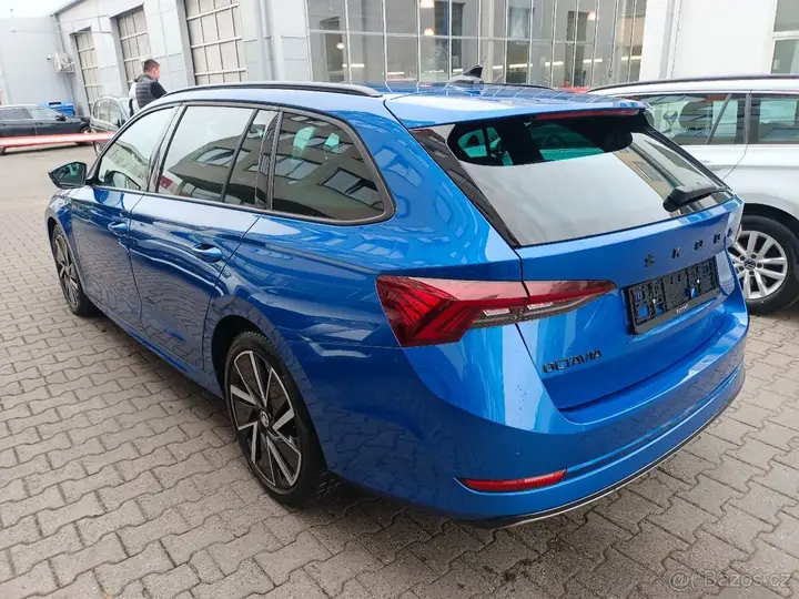 Skoda Octavia 2023 photo 4