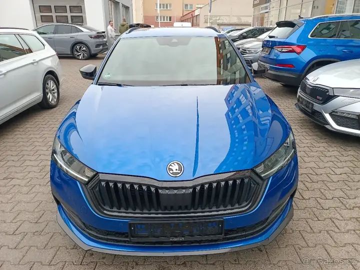 Skoda Octavia 2023 photo 2