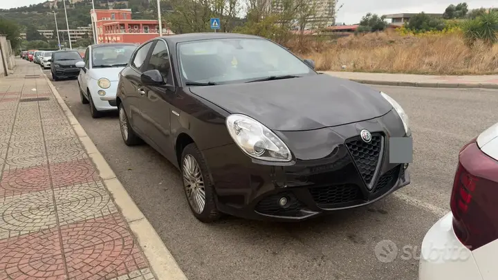 Alfa Romeo Giulietta 2010 photo 2