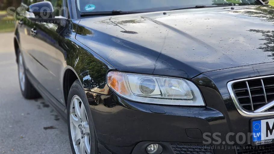 Volvo V70 2009 photo 4
