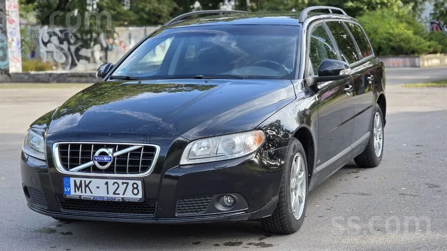 Volvo V70 2009 photo 2