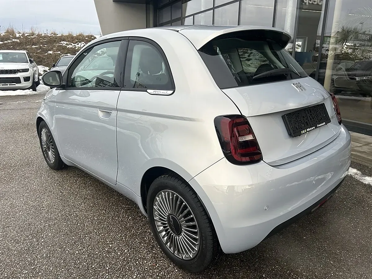 Fiat 500 2025 photo 3