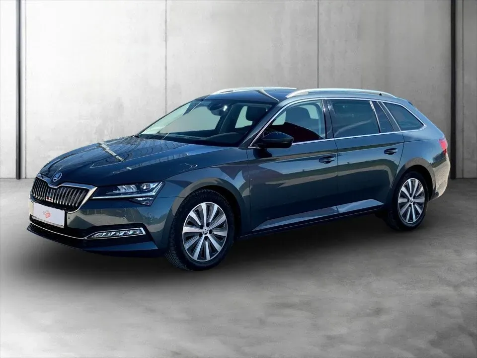 Skoda Superb 2021 photo 2