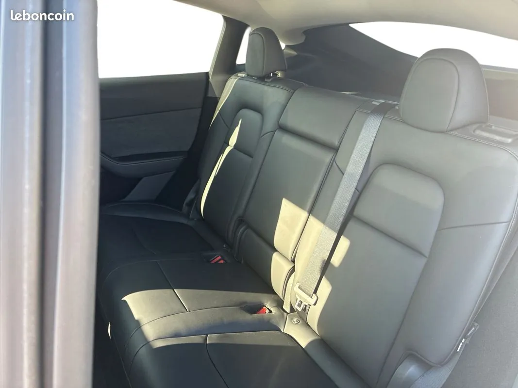 Tesla Model Y 2024 photo 5