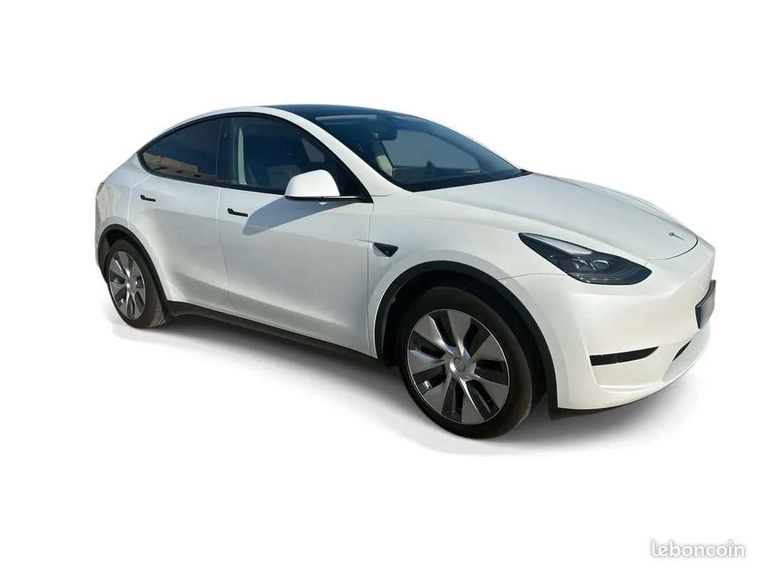 Tesla Model Y 2024 photo 3