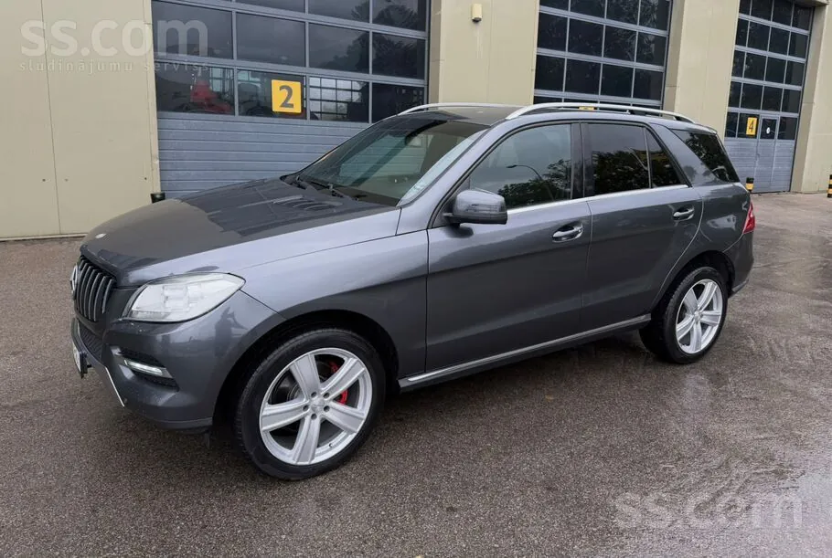 Mercedes-Benz Ml Class 2012 photo 3