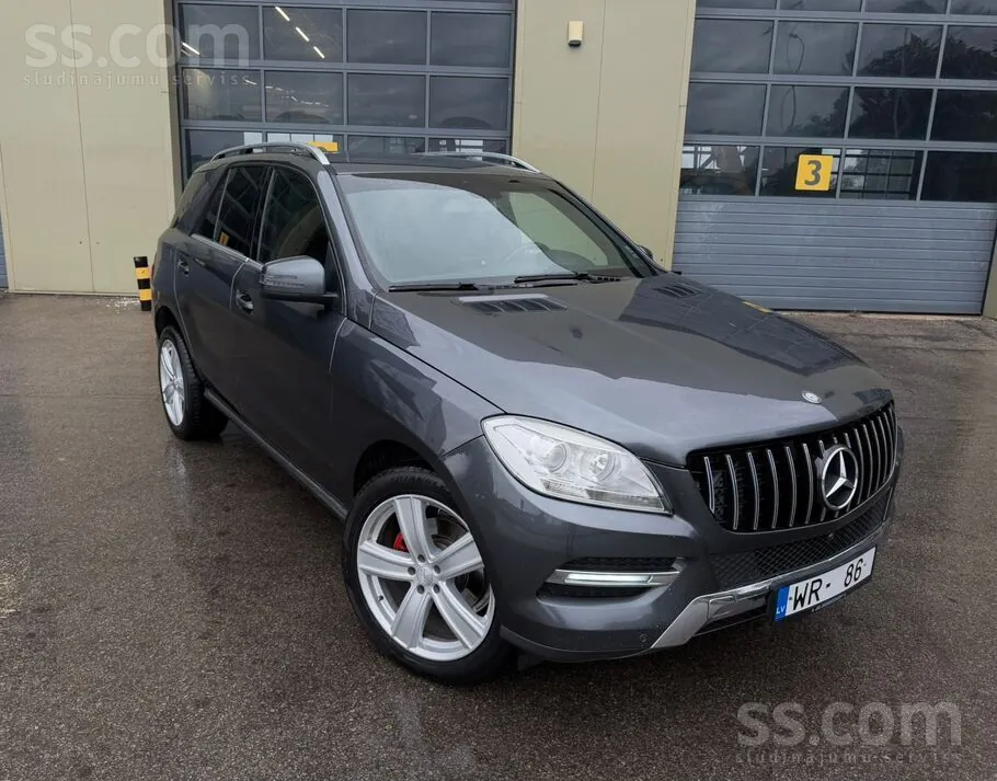 Mercedes-Benz Ml Class 2012 photo 2