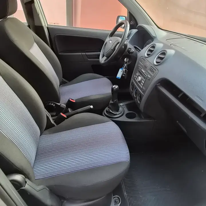 Ford Fusion 2009 photo 2