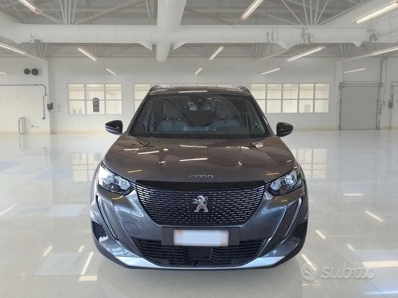 Peugeot 2008 2023 photo 2