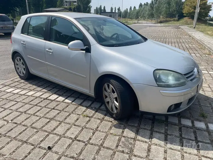 Volkswagen Golf 2004 photo 2