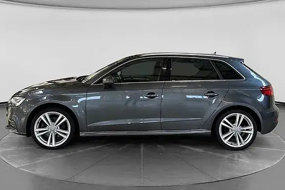 Audi A3 2017 photo 3