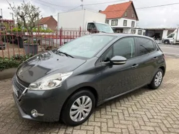 Peugeot 208 2014 photo 3