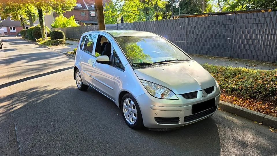 Mitsubishi Colt