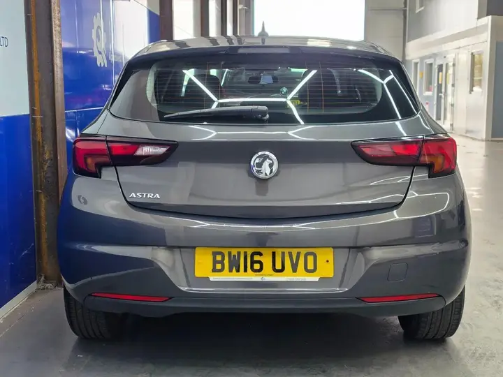 Vauxhall Astra 2016 photo 5
