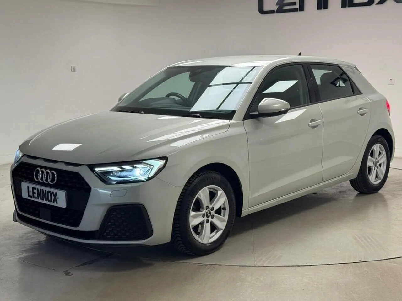 Audi A1 2023 photo 3