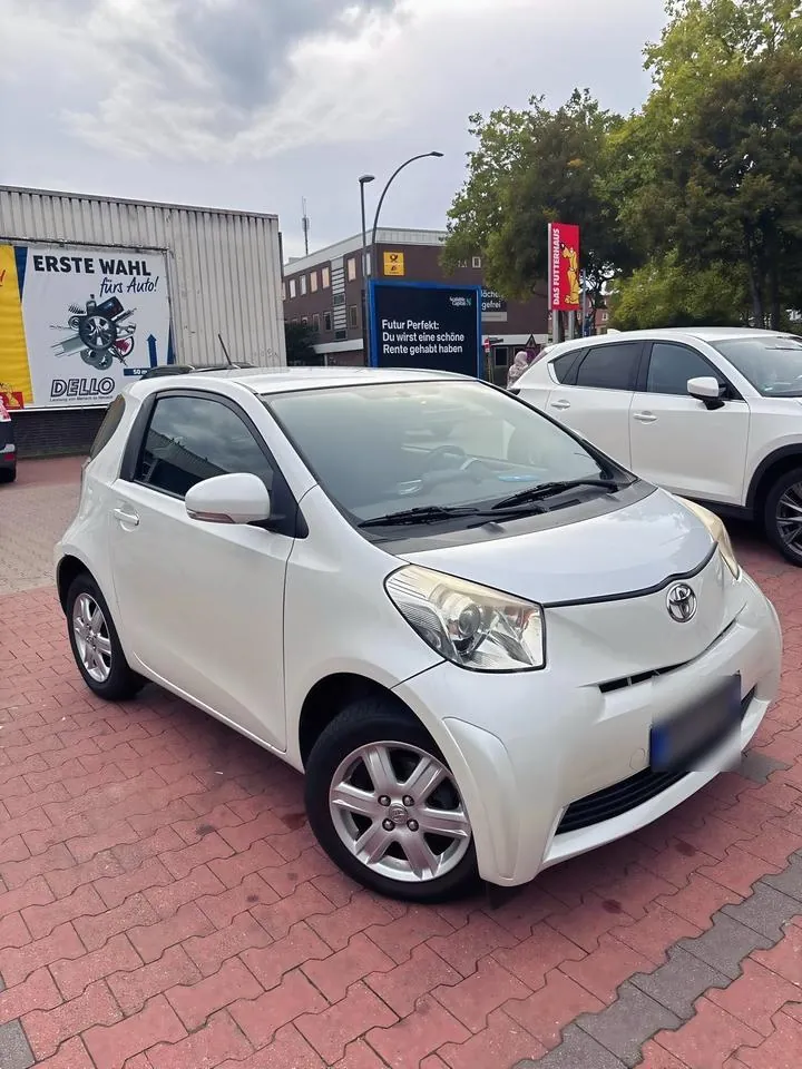Toyota Iq