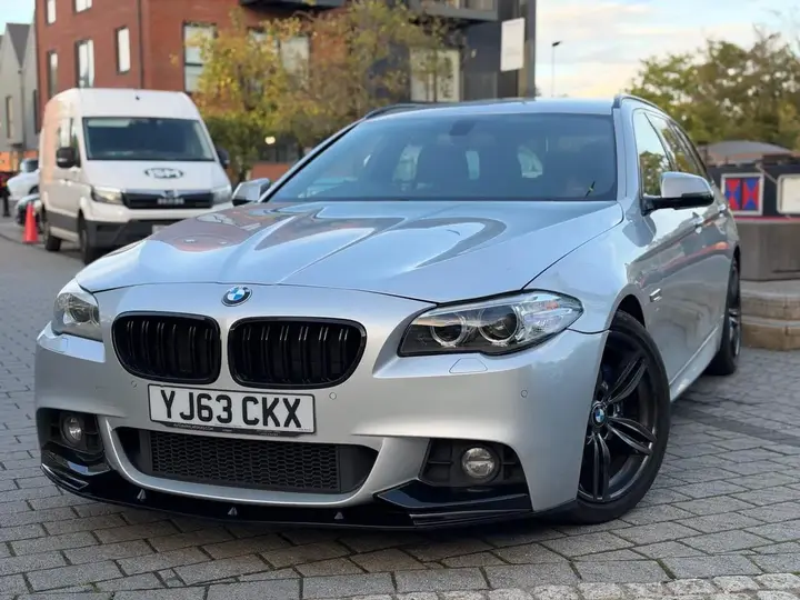 BMW 5 Series 2013 photo 2