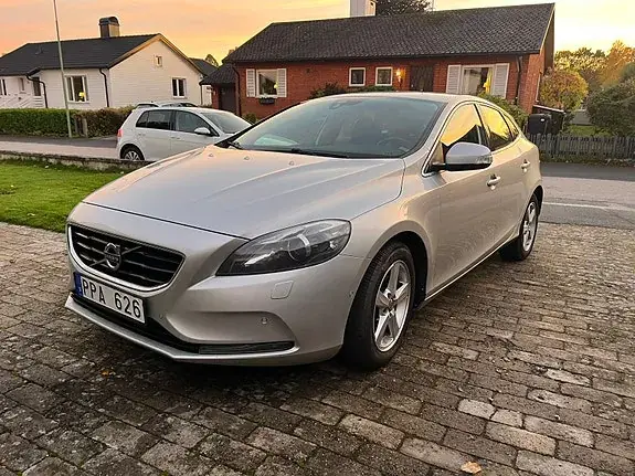 Volvo V40 2013 photo 4