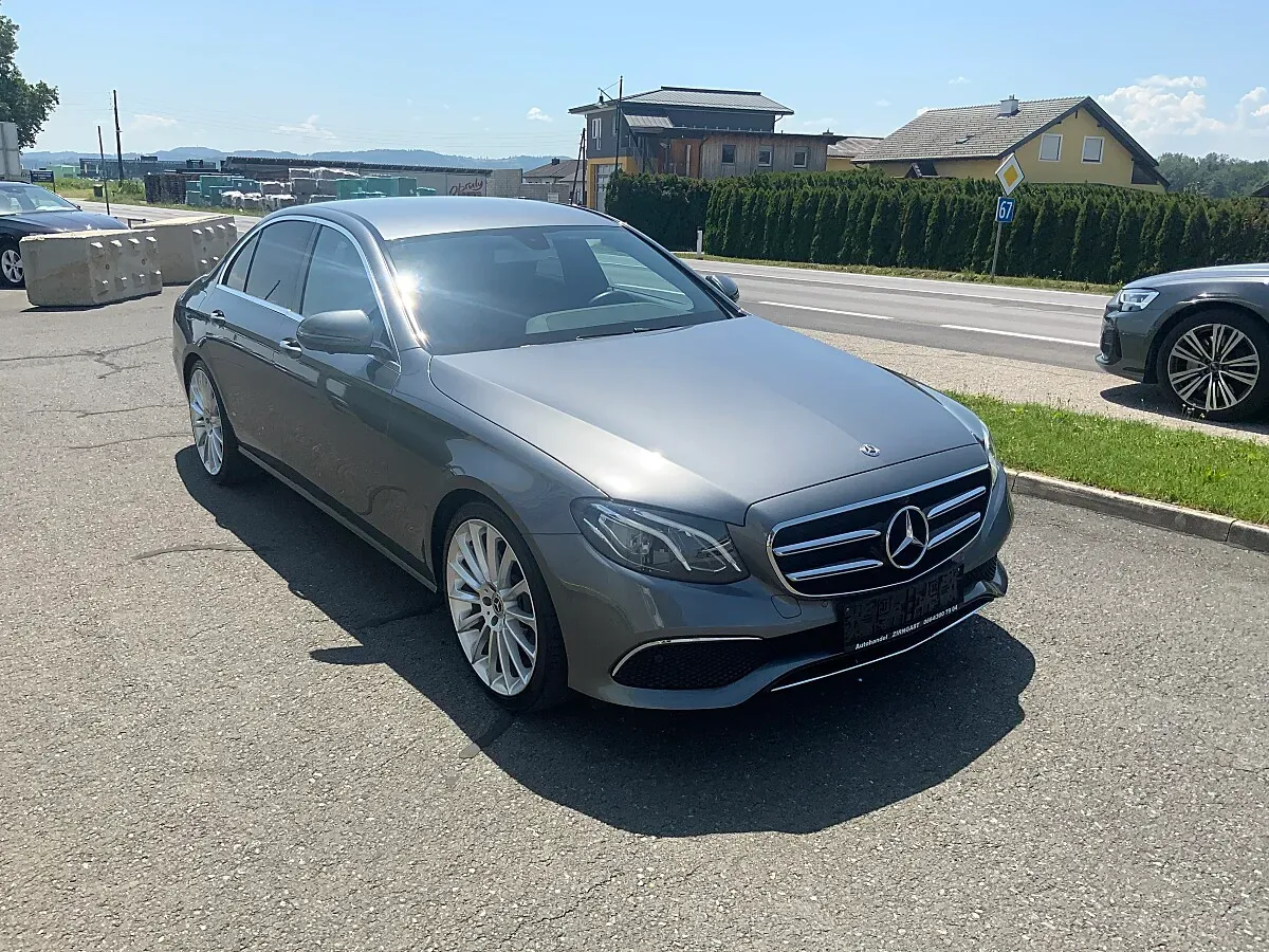 Mercedes-Benz E-Class 2020 photo 3