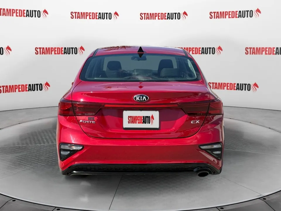 Kia Forte 2021 photo 4