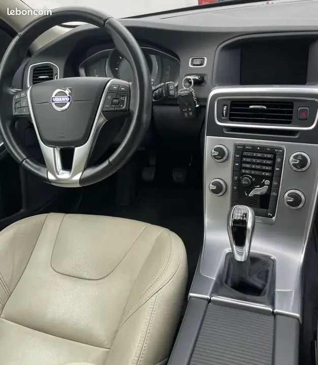Volvo V60 2016 photo 3