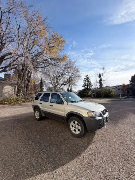 Ford Escape 2006 photo 2