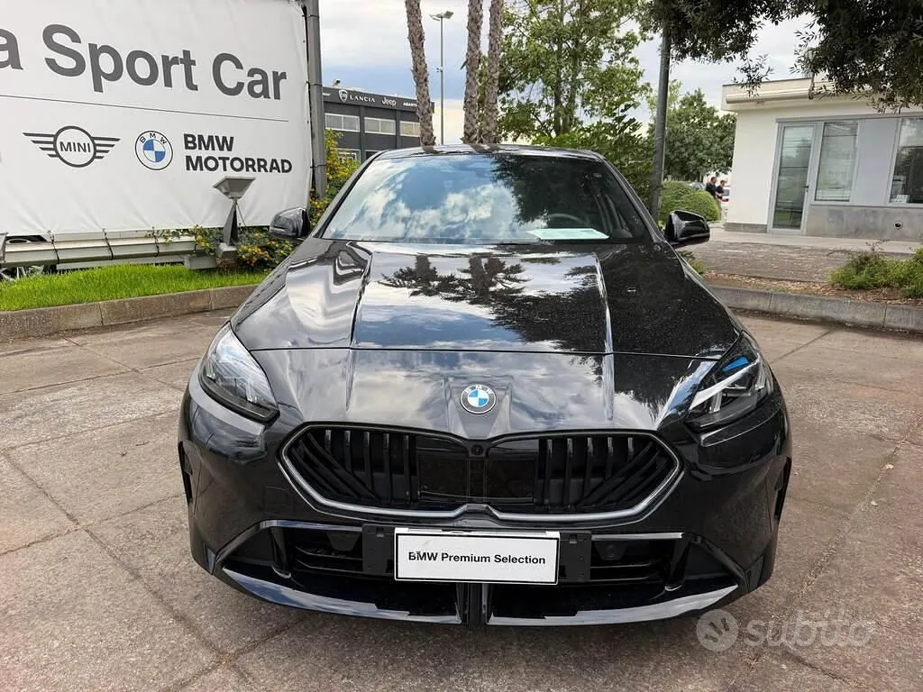 BMW 1 Series 2025 photo 3