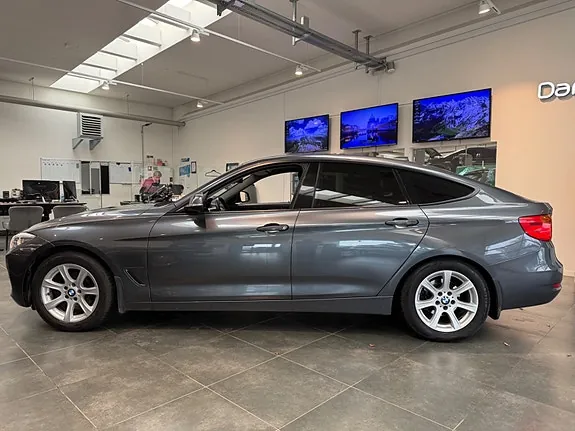 BMW 318D 2014 photo 4