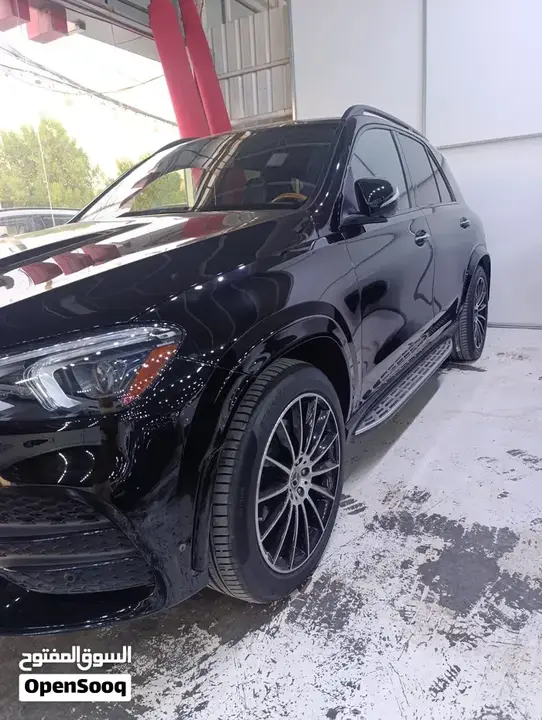 Mercedes-Benz Gls-Class 2023 photo 2
