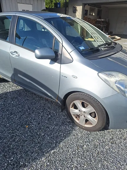 Toyota Yaris 2007 photo 4