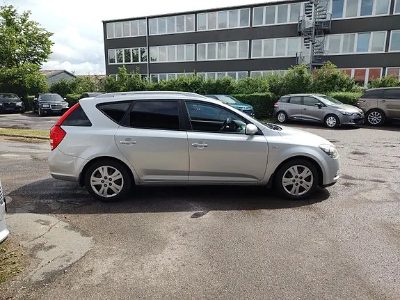 Kia Ceed 2011 photo 5