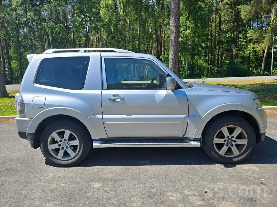 Mitsubishi Pajero 2008 photo 3