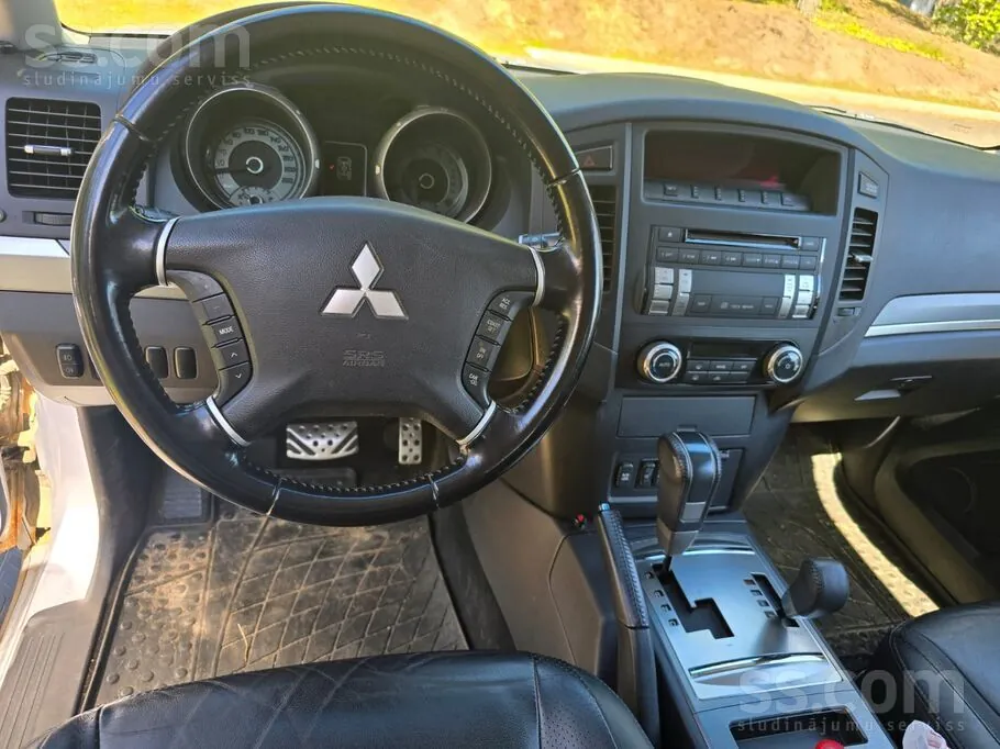 Mitsubishi Pajero 2008 photo 5
