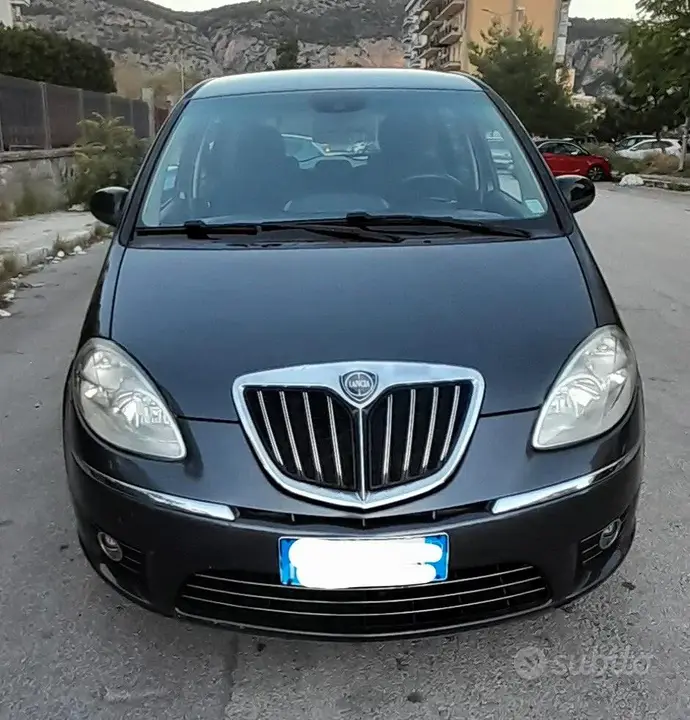 Lancia Musa 2012 photo 2