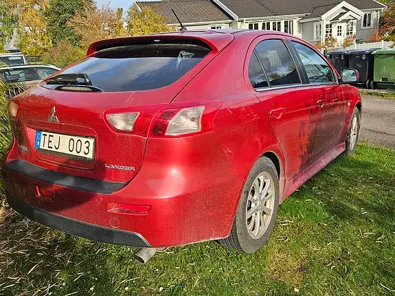 Mitsubishi Lancer 2012 photo 2