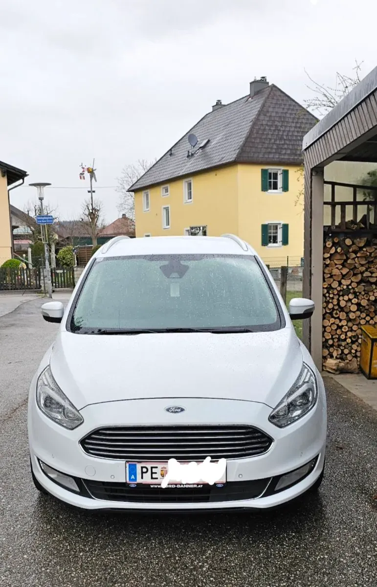 Ford Galaxy 2016 photo 2