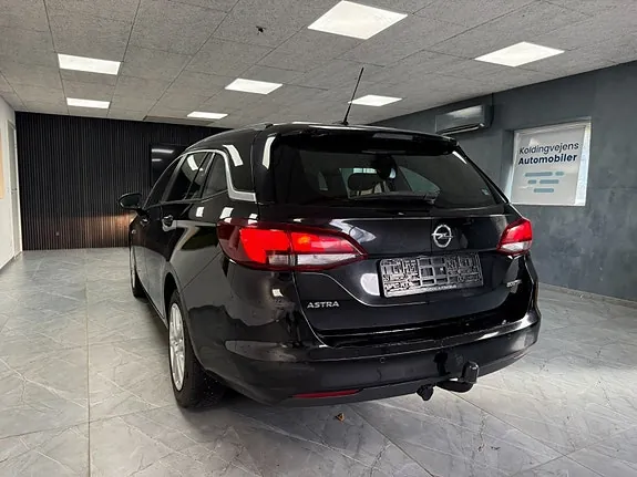 Opel Astra 2018 photo 3