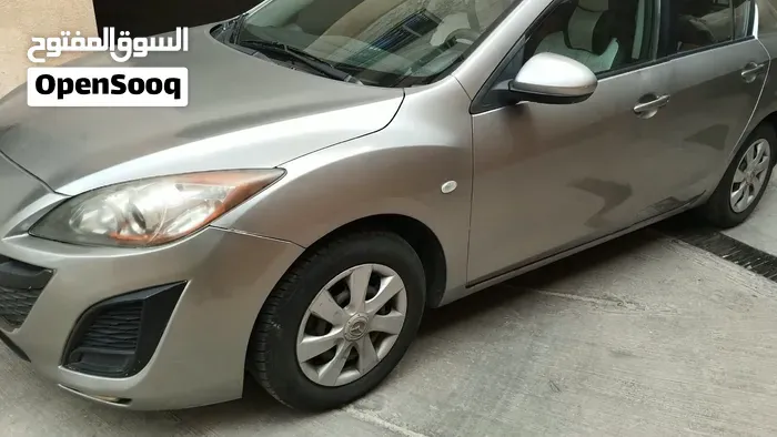 Mazda 3 2011 photo 3