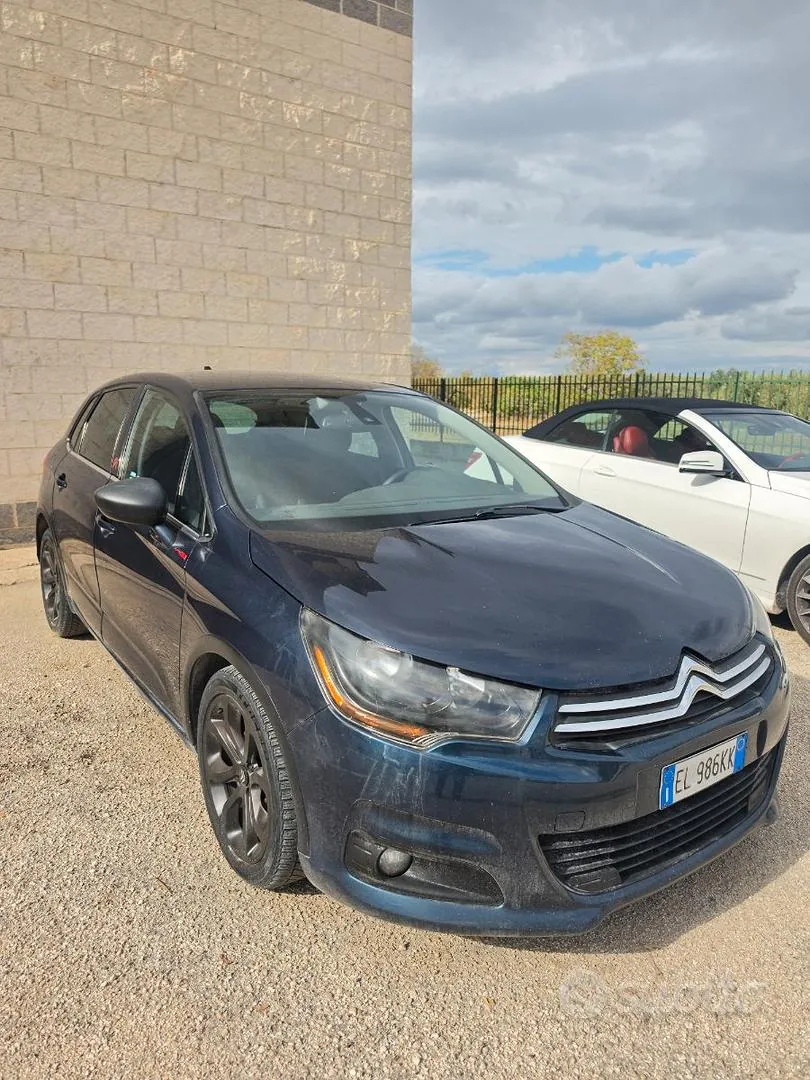 Citroen C4 2011 photo 2