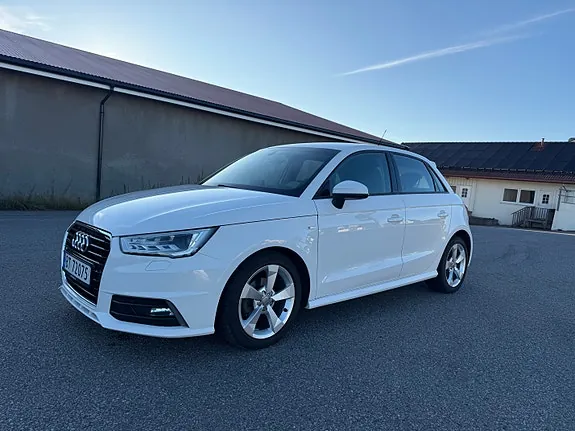 Audi A1 2017 photo 2