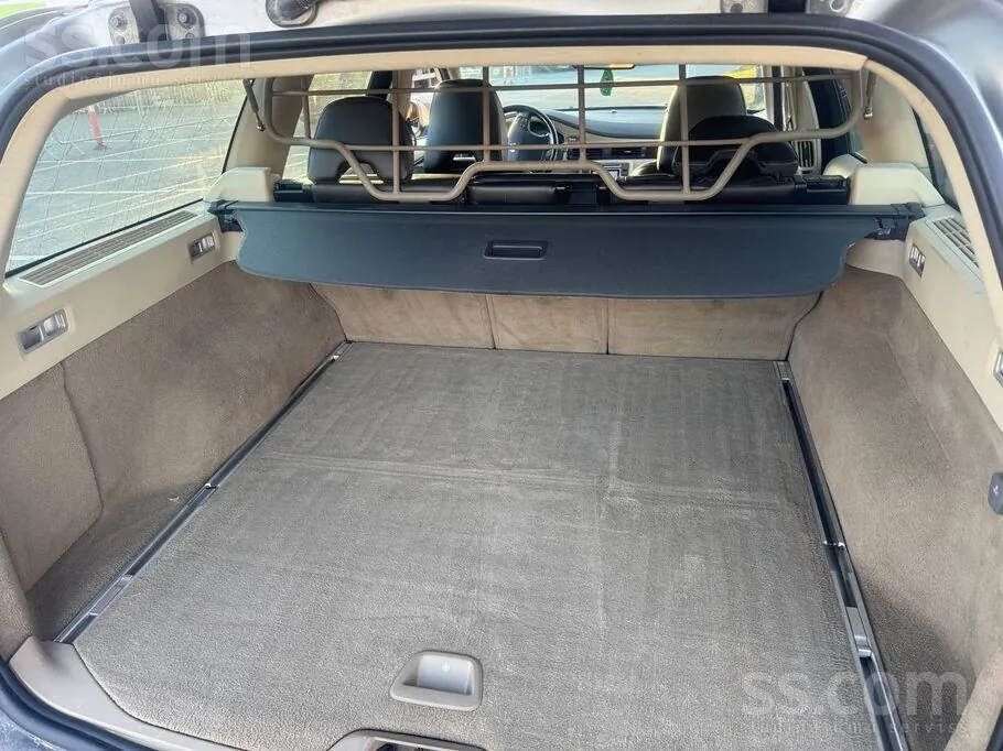 Volvo V70 2004 photo 2