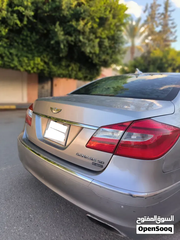 Genesis G80 2013 photo 4
