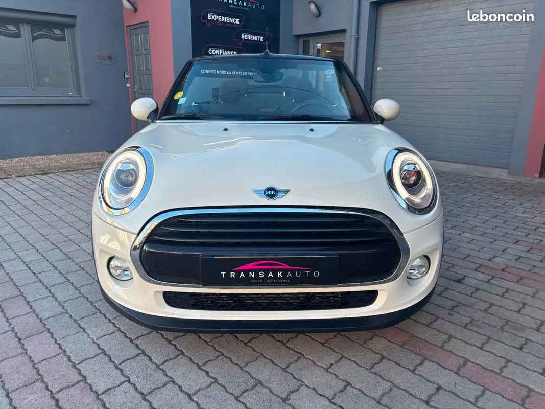 Mini Cooper Cabriolet 2018 photo 2