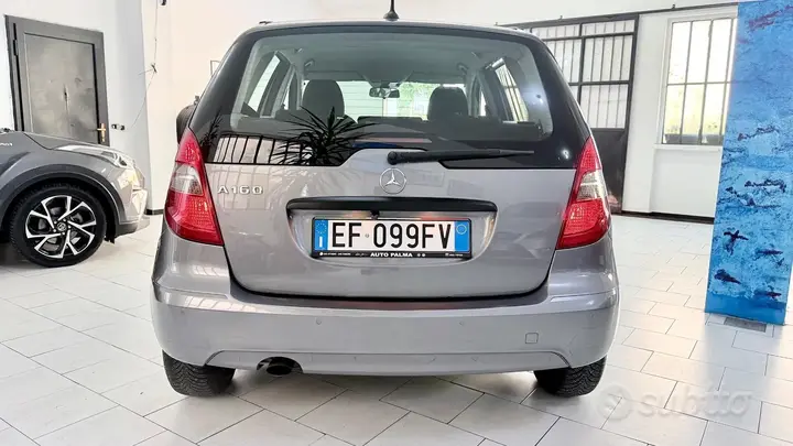Mercedes-Benz A 160 2011 photo 4