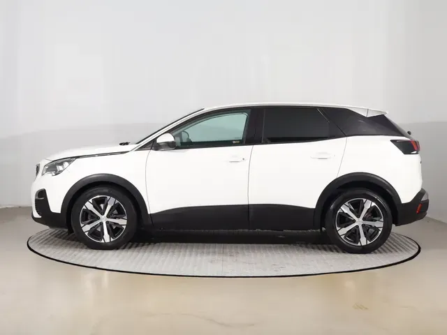 Peugeot 3008 2017 photo 2