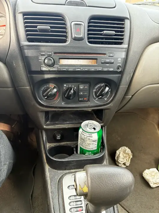 Nissan Sentra 2006 photo 2